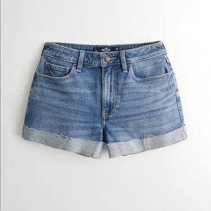 Hollister High-Rise Mom Shorts 3"